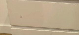 Mueble TV blanco con vitrina con cristal negro