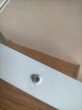 Caja de madera con espejo