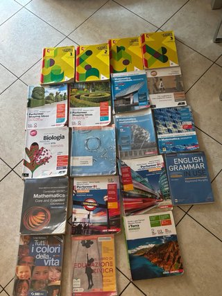 Libri per scuole superiori