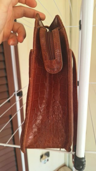 Borsa a spalla marrone vintage effetto coccodrillo
