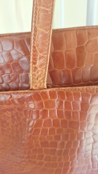 Borsa a spalla marrone vintage effetto coccodrillo