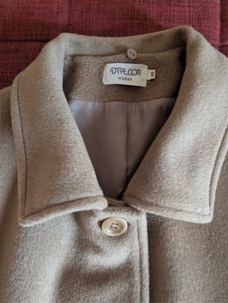 Abrigo Drape Coti con Cuello de Pelo Removible