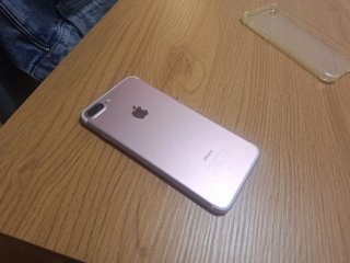 iPhone 7 Plus Plata/Rosa