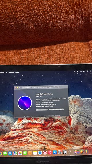 Laptop MacBook Pro 13 portatil.