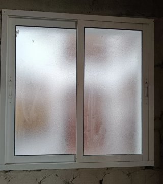 Ventana aluminio 1m x 1m