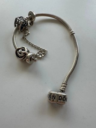 Pulsera Pandora Plata Corazones y Flor