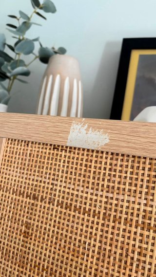 Cabecero de cama de ratán y madera