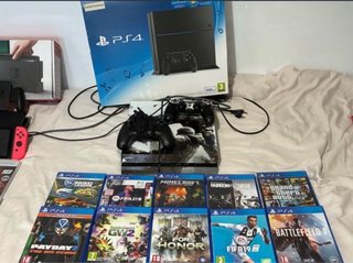 Consola PS4 (PlayStation 4) Negra + Juegos