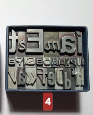 LOTES DE LETRAS Y NÚMEROS DE ANTIGUA IMPRENTA