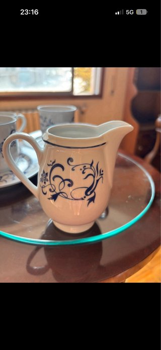 Juego de café Thun porcelana azul y blanco