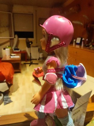 Muñeca Nancy new Patines en linea