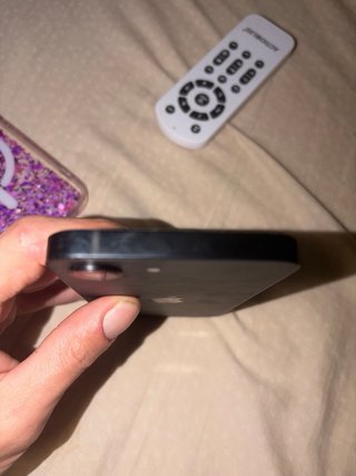 iPhone 16e