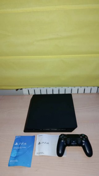 PS4. Ediccion especial Call of Duty Modernwarfare2