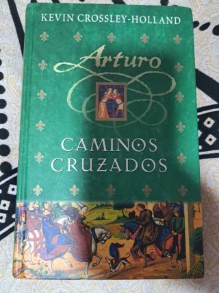 Libro: Arturo - Caminos cruzados. Forma