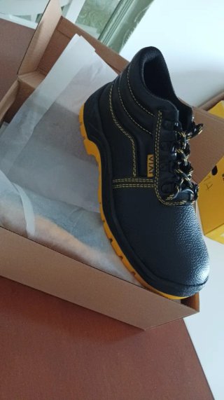 Bota de seguridad de trabajoB