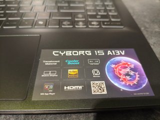 MSI Cyborg 15 i7 / 32GB / 1TB / RTX 4060 Impecable