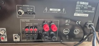Amplificador Yamaha HTR-3063 y 5 altavoces