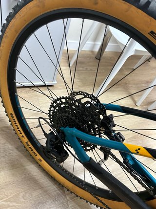 Bici Eléctrica Cube