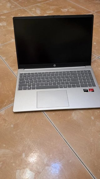 Portátil HP Plata y Negro