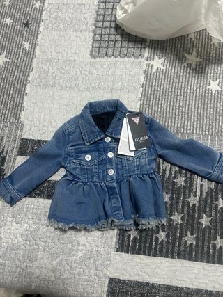 Conjunto Guess Camiseta y Leggings Bebé