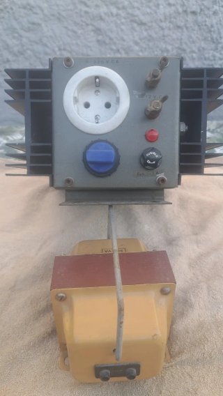 Convertidor 12V CC a 220V CA