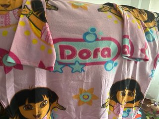 Manta con mangas Dora La Exploradora