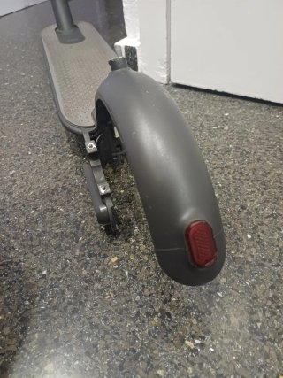 Chasis Xiaomi M365 y tornillería
