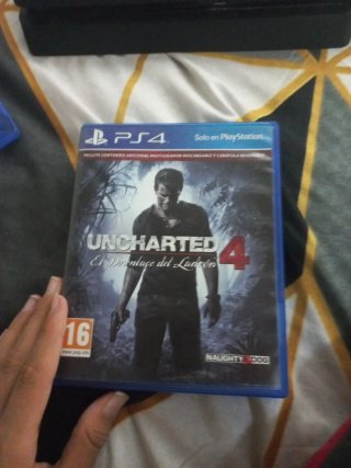 Ps4 Slim + 3 Juegos: Fifa 19, Uncharted 4, F1