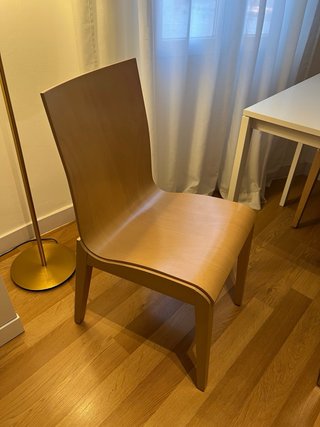 Mesa de comedor y 5 sillas
