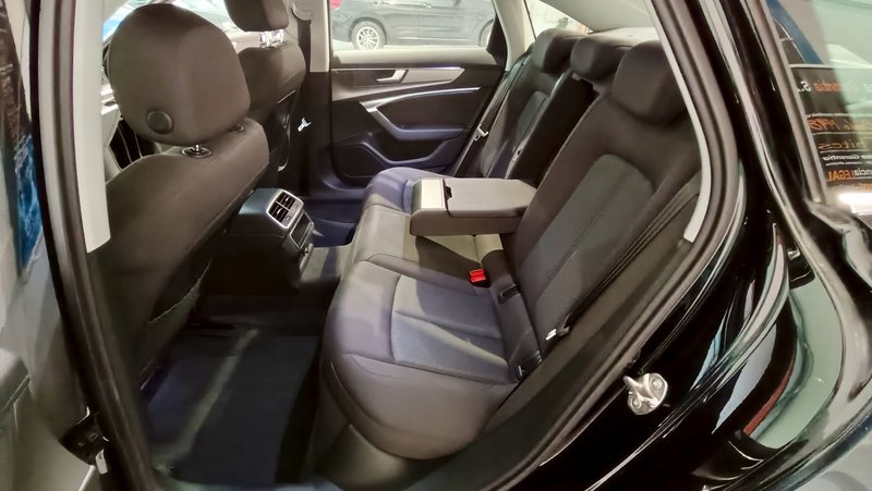 Audi A6 2021, foto 25