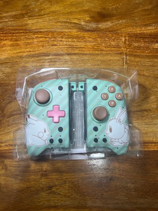 Mando Nintendo Switch Split Pad Pro Pokémon