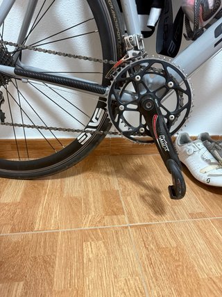 Bicicleta Scott de carretera gris