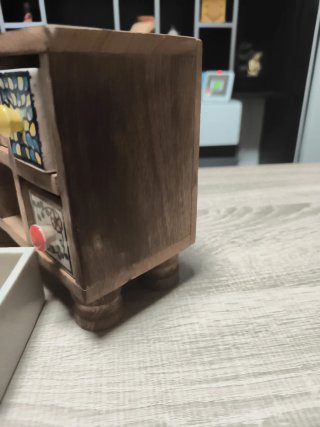 Caja de madera y cerámica con 6 cajones
