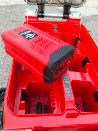 Cargador Baterías Cramer 82V Litio