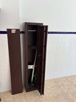 Armero de seguridad marrón