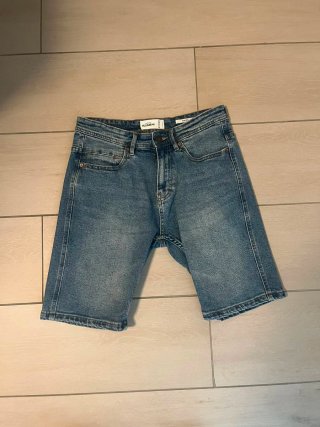 Vaqueros cortos Pull and Bear