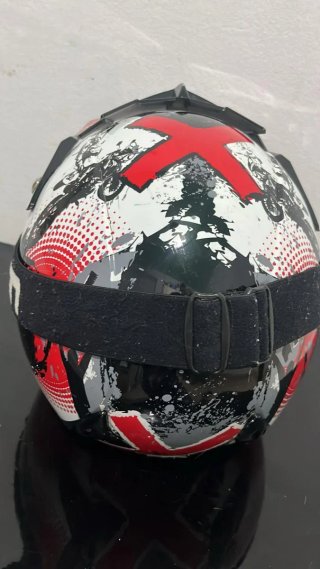 Casco de moto ROAN con gafas