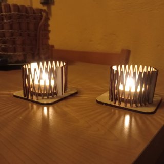 Porta candeline in legno