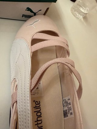 Zapatillas Puma Niña Rosa y Blanca
