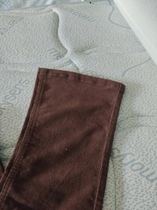Pantalón de pana marrón
