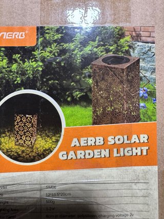 Farola solar decorativa