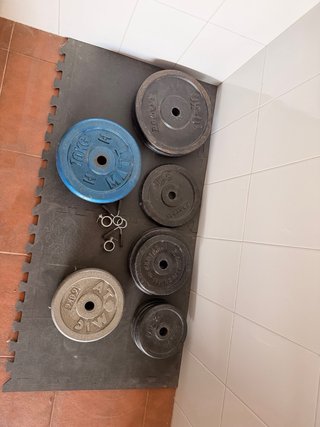 Banco musculación Domyos con barra