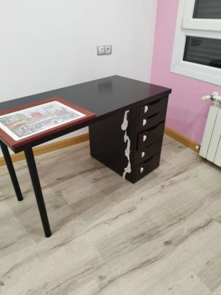 Escritorio Ikea Negro con Cajonera