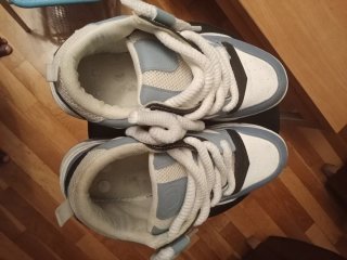 Zapatillas Ogiy Azul y Blanco