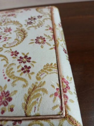 Scatola broccato vintage