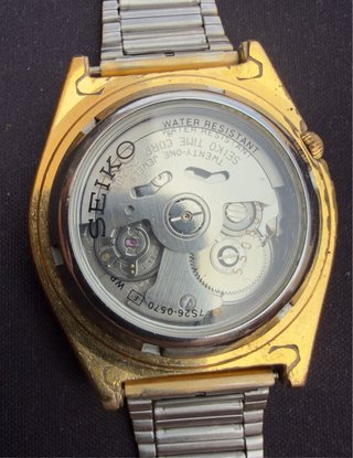 Seiko 5 automático vintage negro y dorado 7S26-057