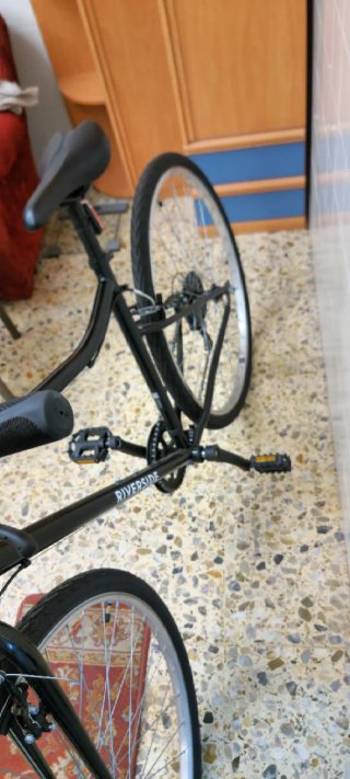 Bicicleta Riverside Negra