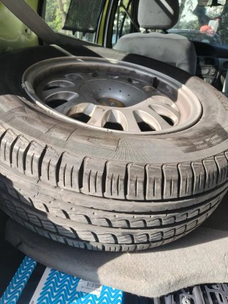 Neumáticos con llantas R15 BMW 225/60/r15