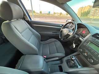 Volkswagen Golf 2.0tdi