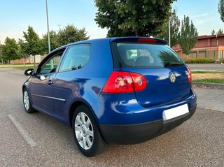 Volkswagen Golf 2.0tdi